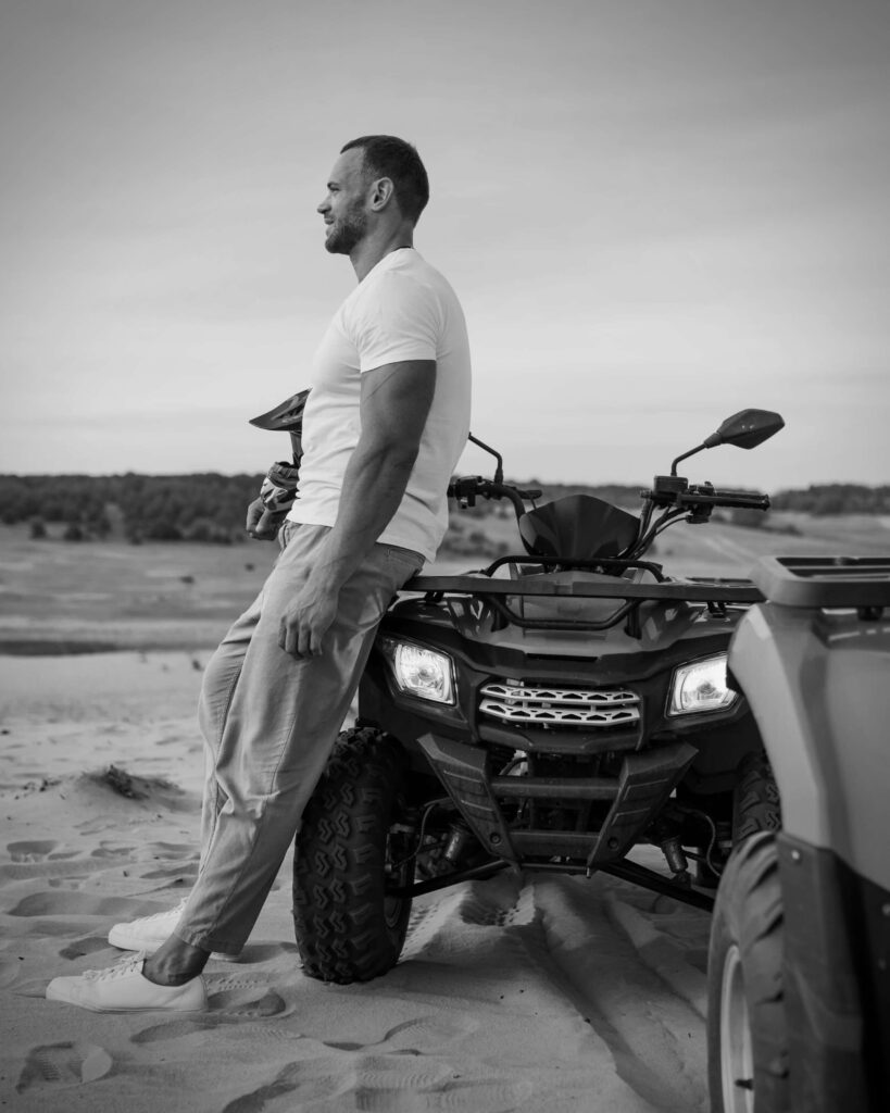 Conoce los componentes clave del marketing del autodominio para persuadir y vender a los hombres.